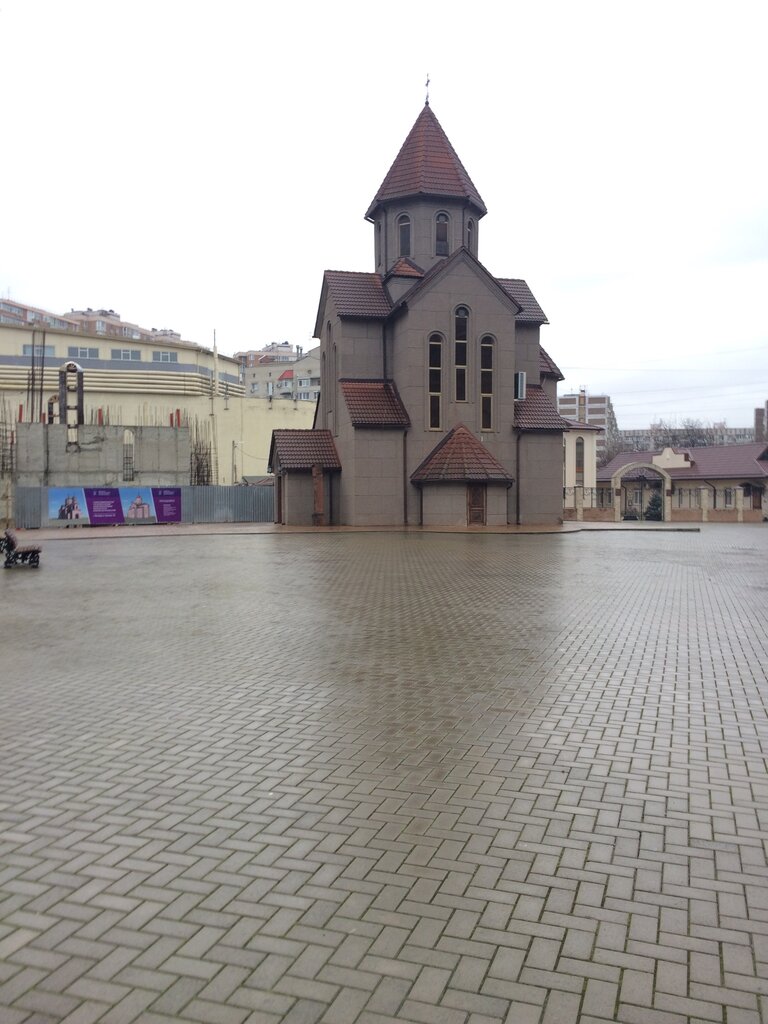 Панорама: Церковь Святого Ованнеса, армянская апостольская церковь, Ереван, адми