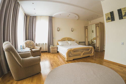 Внешний вид отеля Классик в Томске, фото 2