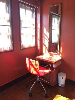 Фото The Living Place 2 - Hostel