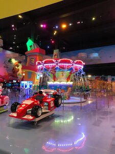 ФанкиТаун (Aerodromnaya Street No:47А, Samara), eğlence merkezleri  Samara'dan