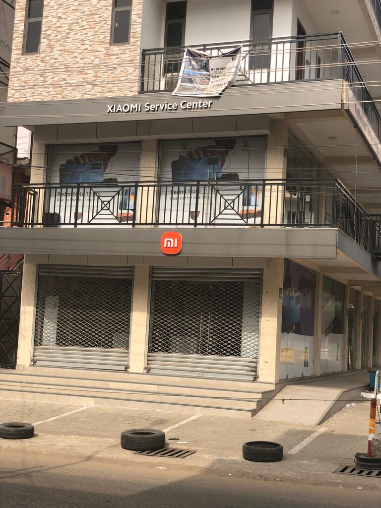 Items for mobile phones Xiaomi service centre, Accra, photo