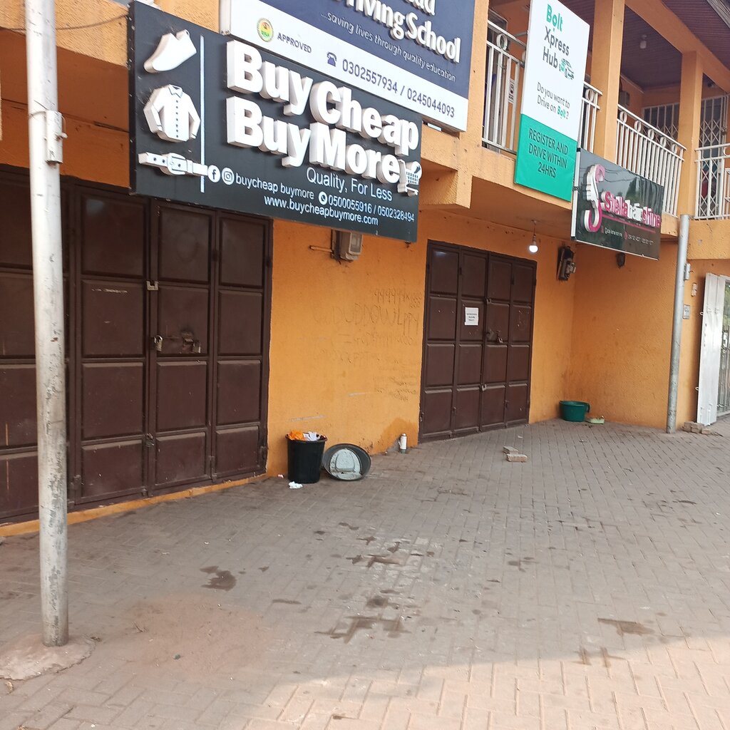 Clothing store Buy Cheap Buy More, Accra, photo