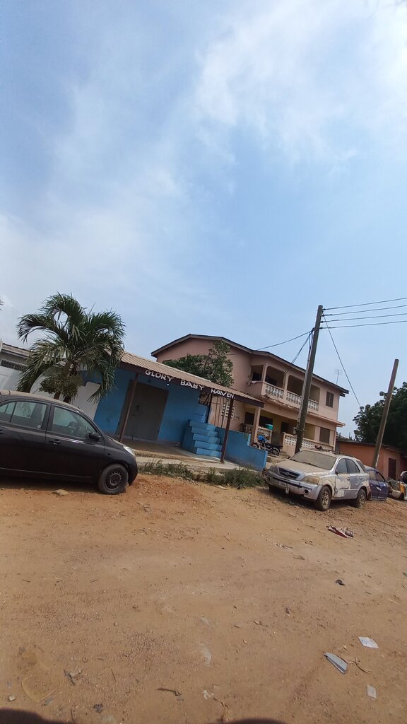 Grocery Glory Baby Heaven, Accra, photo