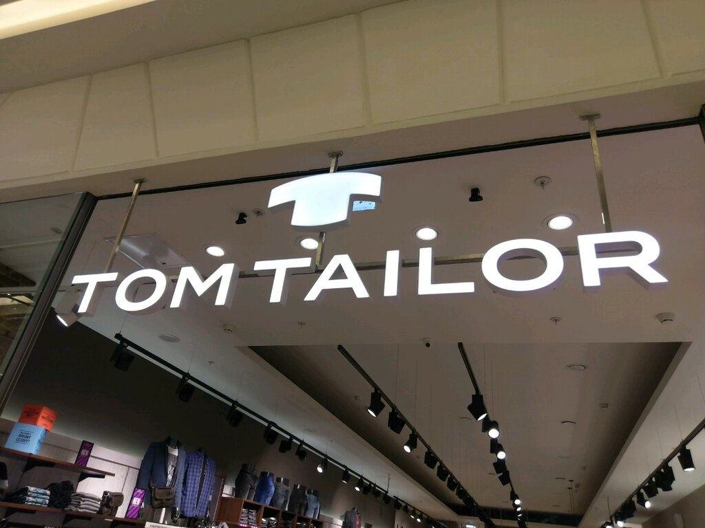 Магазин одежды Tom Tailor, Санкт‑Петербург, фото
