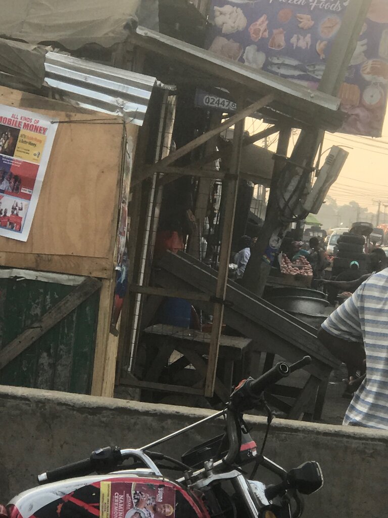 Money transfers Mtn Vendor, Accra, photo