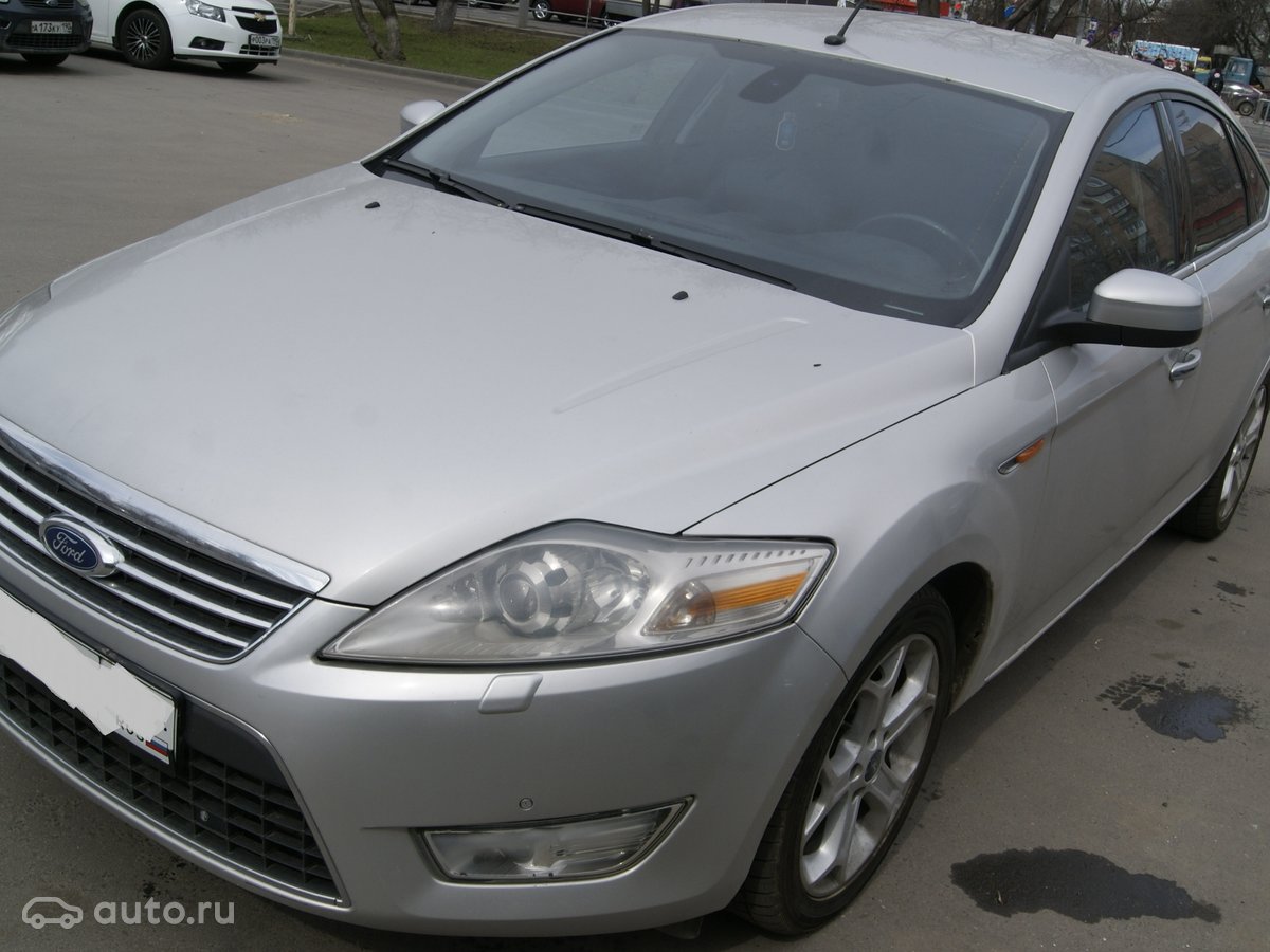 auto ford mondeo