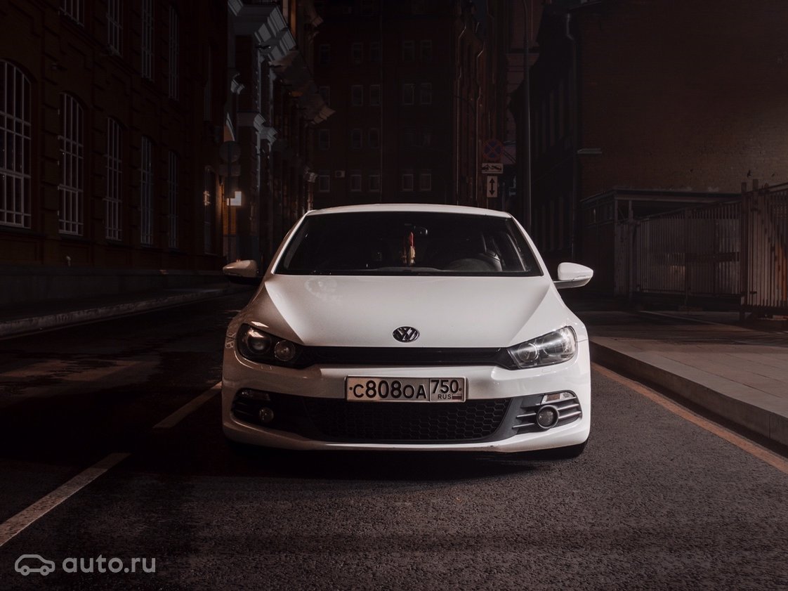 2010 Volkswagen Scirocco, III, белый, 700000 рублей - вид 1