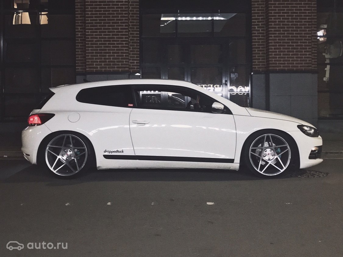 2010 Volkswagen Scirocco, III, белый, 700000 рублей - вид 4