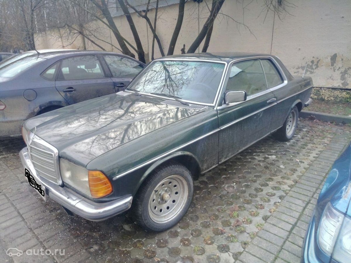 1979 Mercedes-Benz W123, зелёный, 370000 рублей