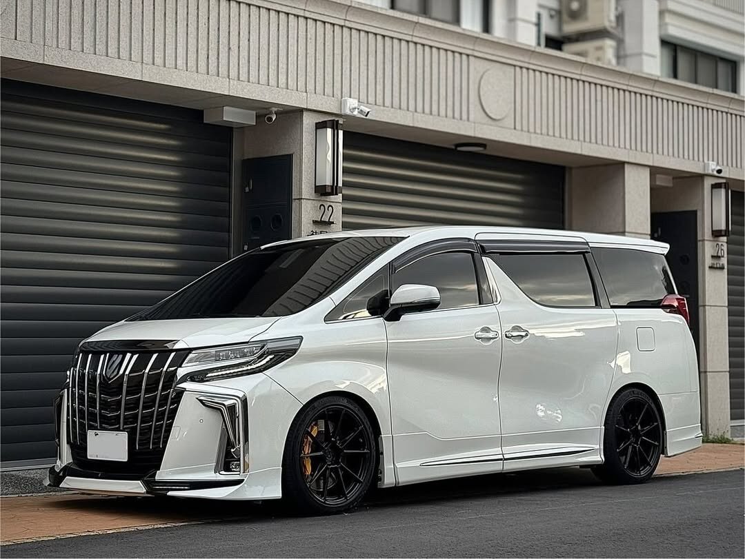 Toyota Alphard - 1 от автора Александр в Бортжурнале