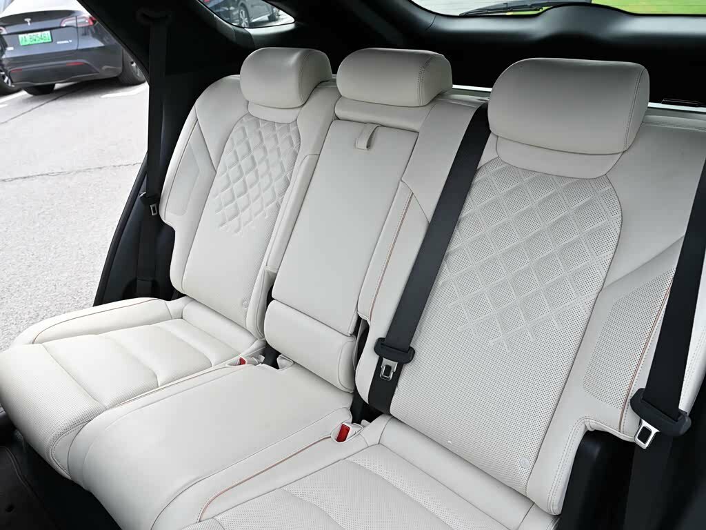 Genesis GV70 - 18 от автора Auto Privoz в Бортжурнале