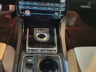 Jaguar XE - 4 от автора Олег в Бортжурнале