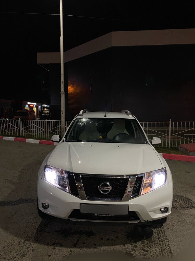 Nissan Terrano - 1 от автора Коричневый хэтчбек в Бортжурнале