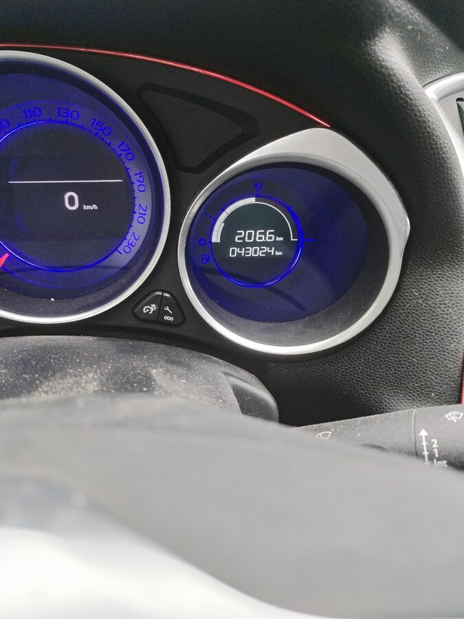 Citroen C4 - 1 от автора Алексей в Бортжурнале