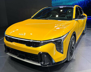 Фотографии нового компактного хэтчбека Kia в реальном исполнении - фото 7 от автора KoreaVoz в Бортжурнале