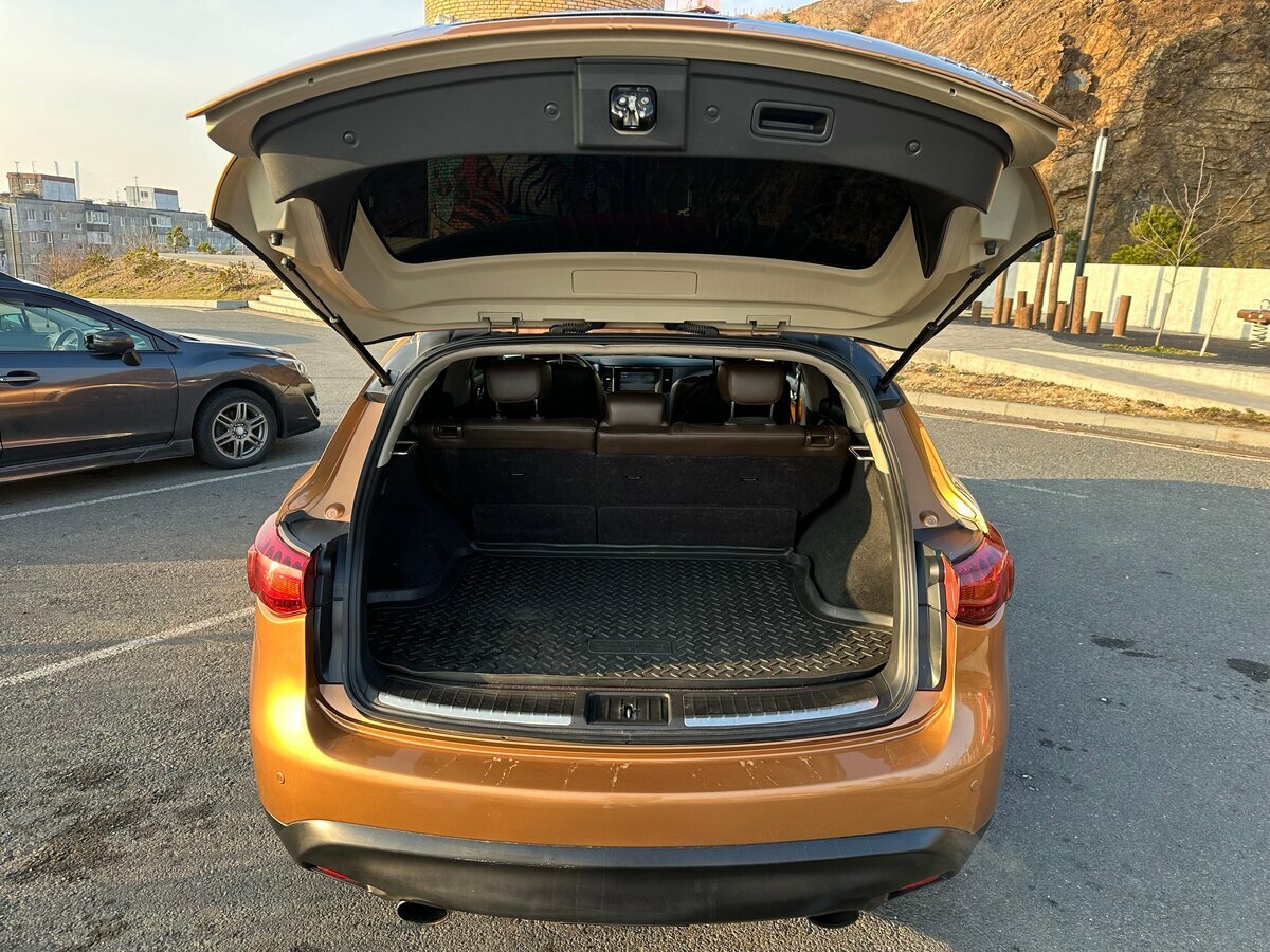 Infiniti FX - 10 от автора Кристина Даровских в Бортжурнале