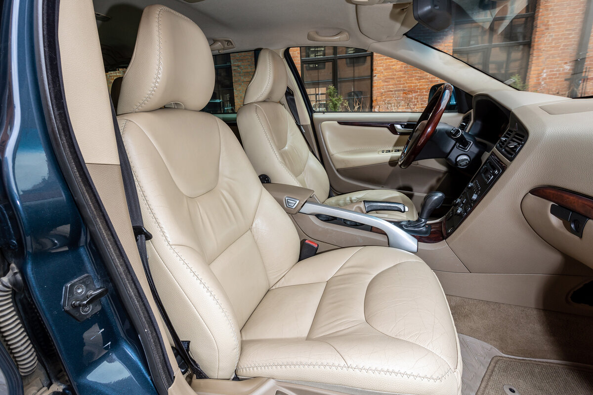 Volvo XC70 - 2 от автора Андрей в Бортжурнале