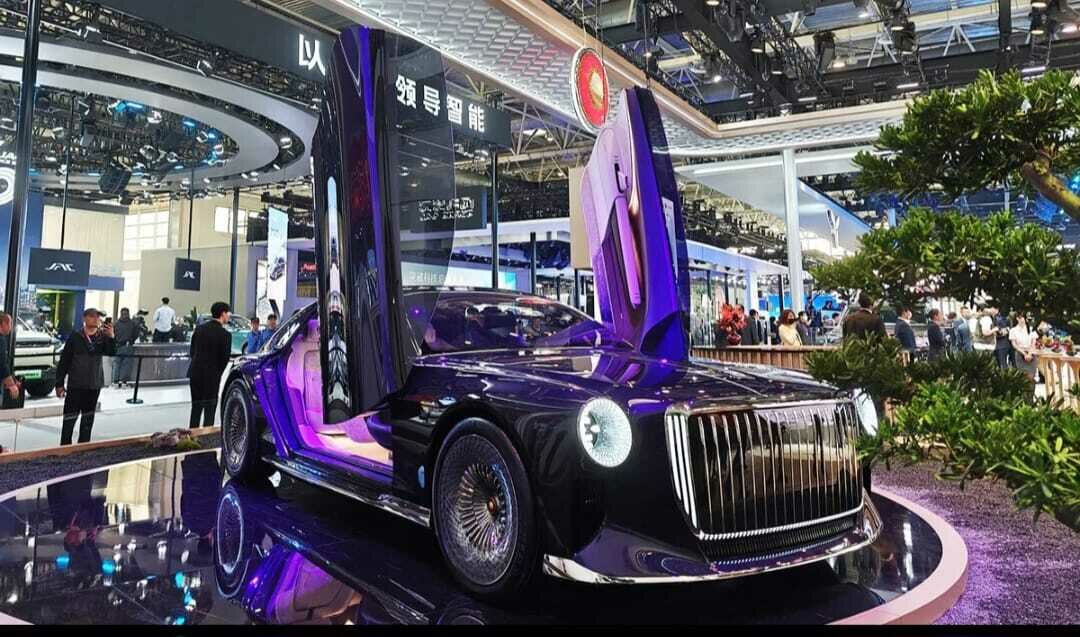 Hongqi undefined - 1 от автора Чёрный SUV в Бортжурнале