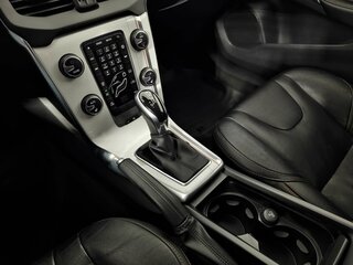 Volvo V40 Cross Country - 7 от автора ИАТ Приморский | Автомобили с пробегом в Бортжурнале