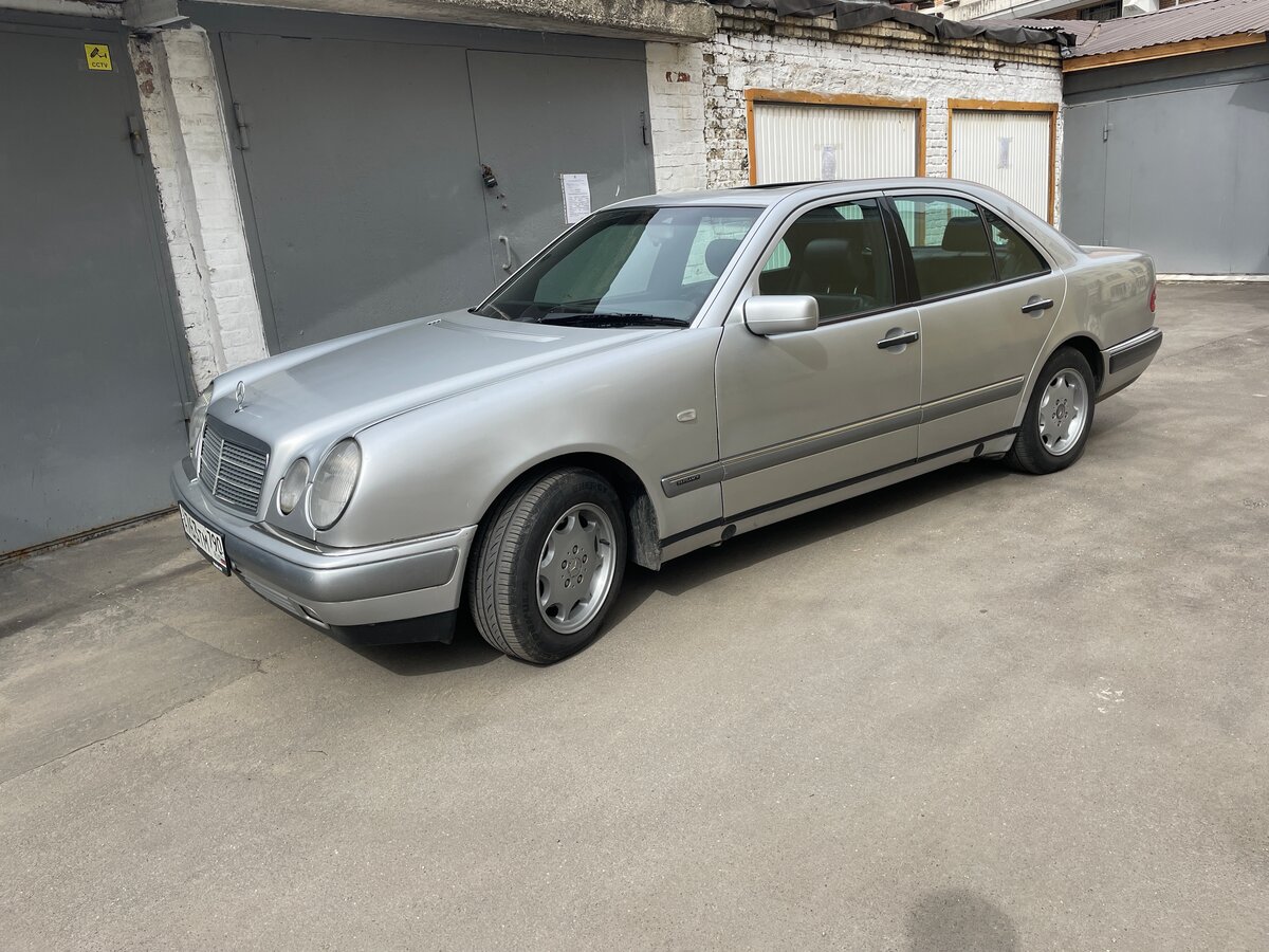 Mercedes-Benz E-Класс - 1 от автора Коричневый внедорожник в Бортжурнале