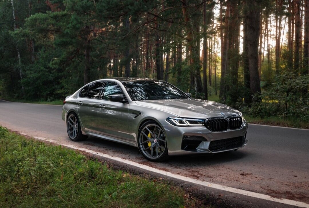 BMW M5 - 1 от автора Иван в Бортжурнале