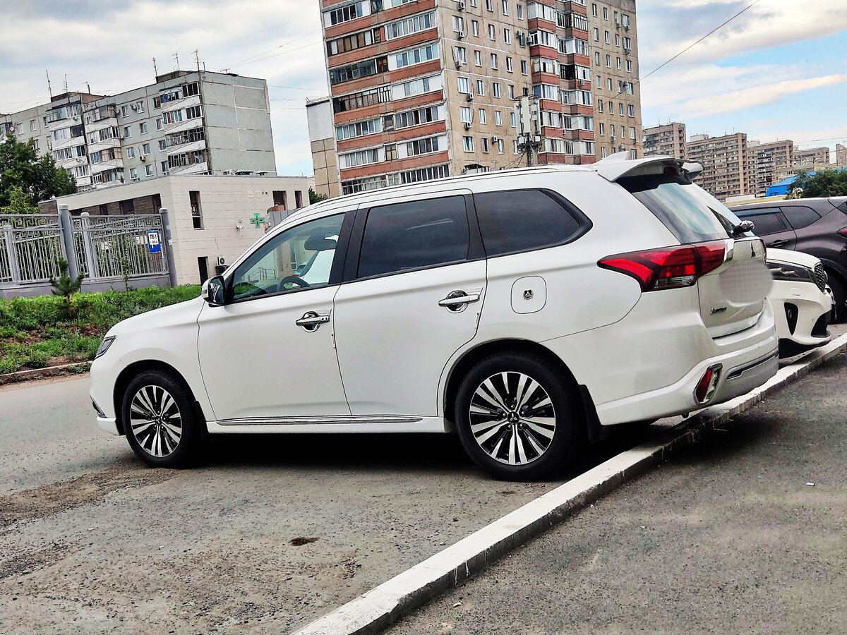 Mitsubishi Outlander - 1 от автора Дмитрий в Бортжурнале