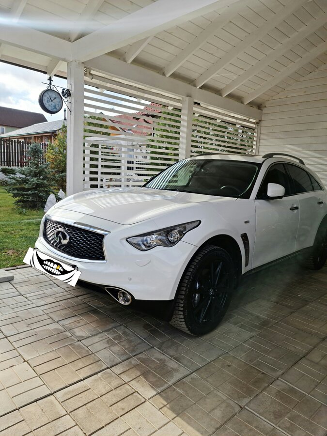 Infiniti QX70 - 1 от автора Алексей в Бортжурнале