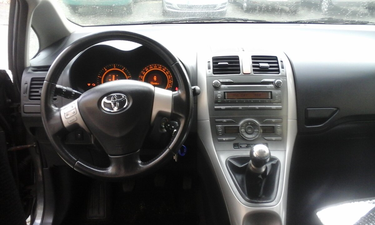 Toyota Auris - 2 от автора Ivan Ivanov в Бортжурнале