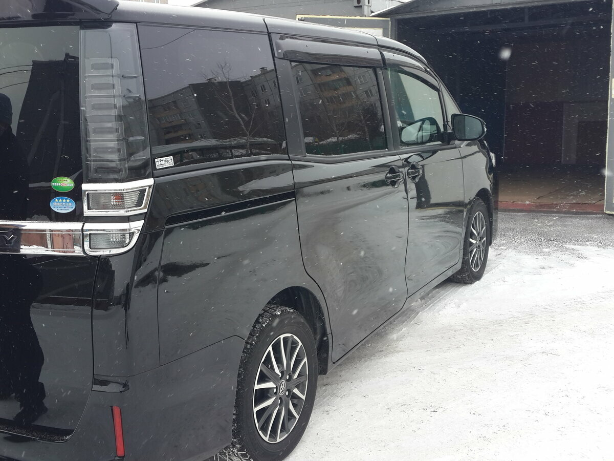 Toyota Voxy - 5 от автора Юрий в Бортжурнале