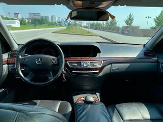 Mercedes-Benz S-Класс - 21 от автора Зелёный седан в Бортжурнале