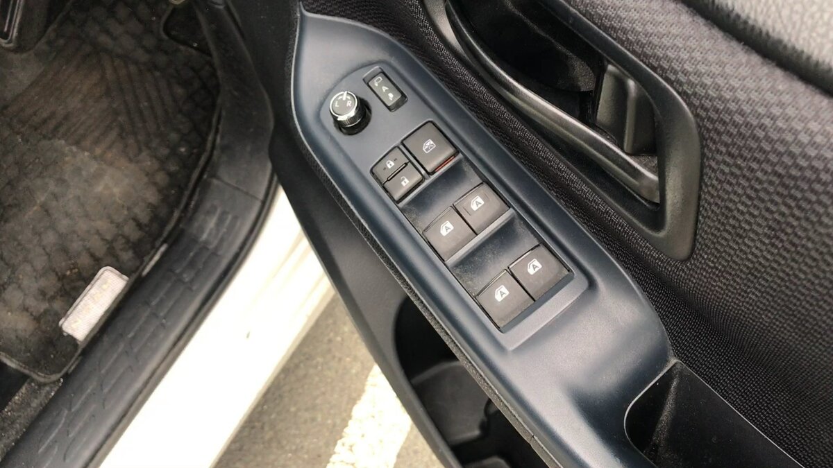 Toyota Noah - 15 от автора Красный внедорожник в Бортжурнале