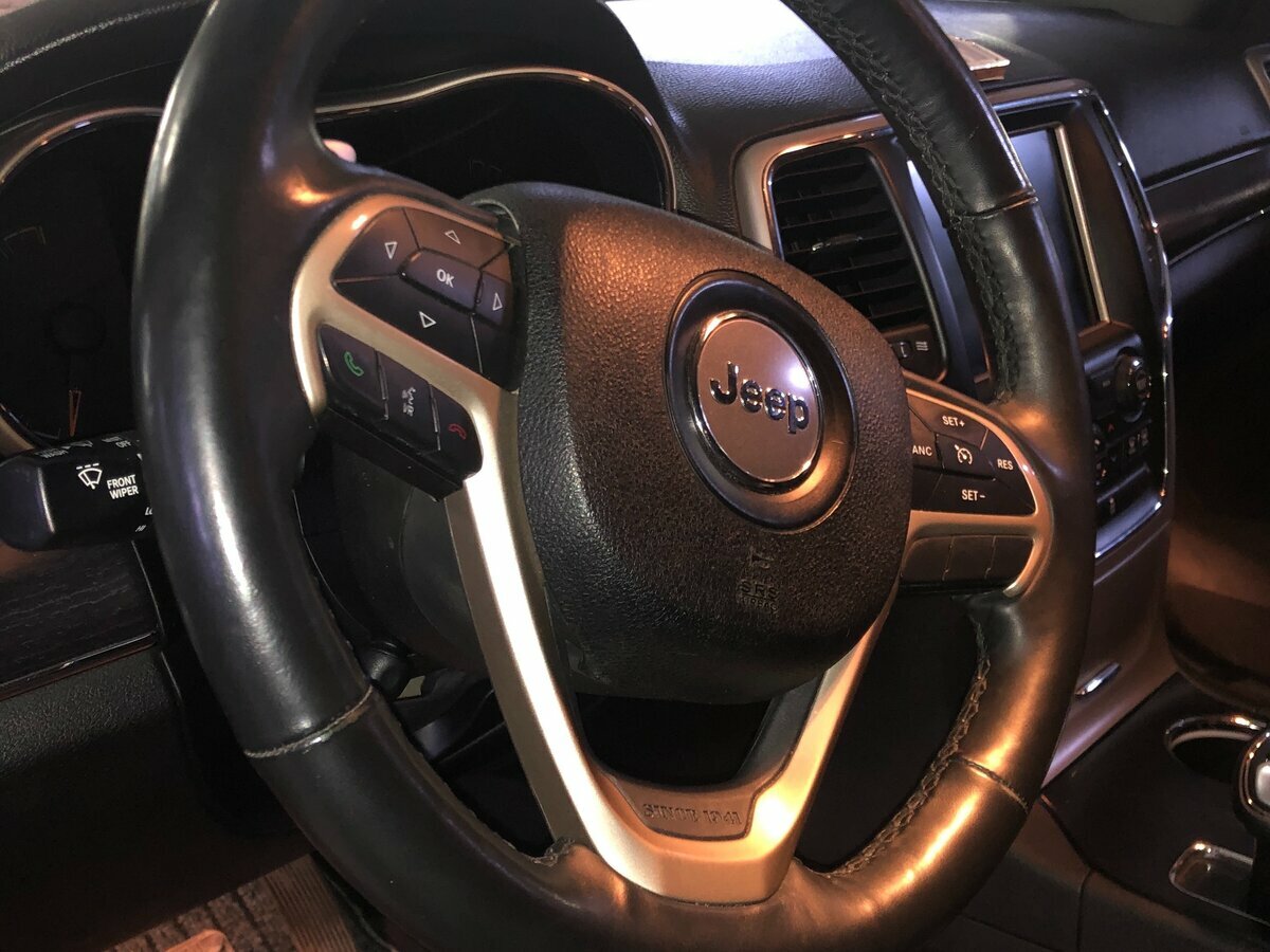 Jeep Grand Cherokee - 14 от автора Чёрный лимузин в Бортжурнале