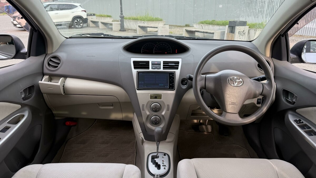 Toyota Belta - 6 от автора Григорий в Бортжурнале
