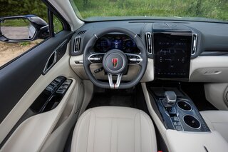 Hongqi HS3 - 4 от автора Журнал Авто.ру в Бортжурнале