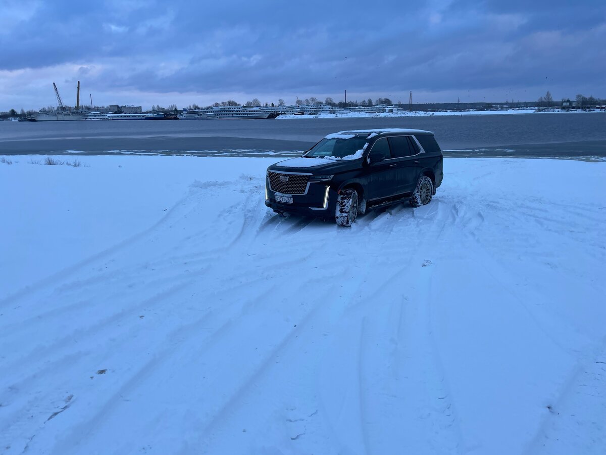 Cadillac Escalade - 6 от автора Эмир в Бортжурнале