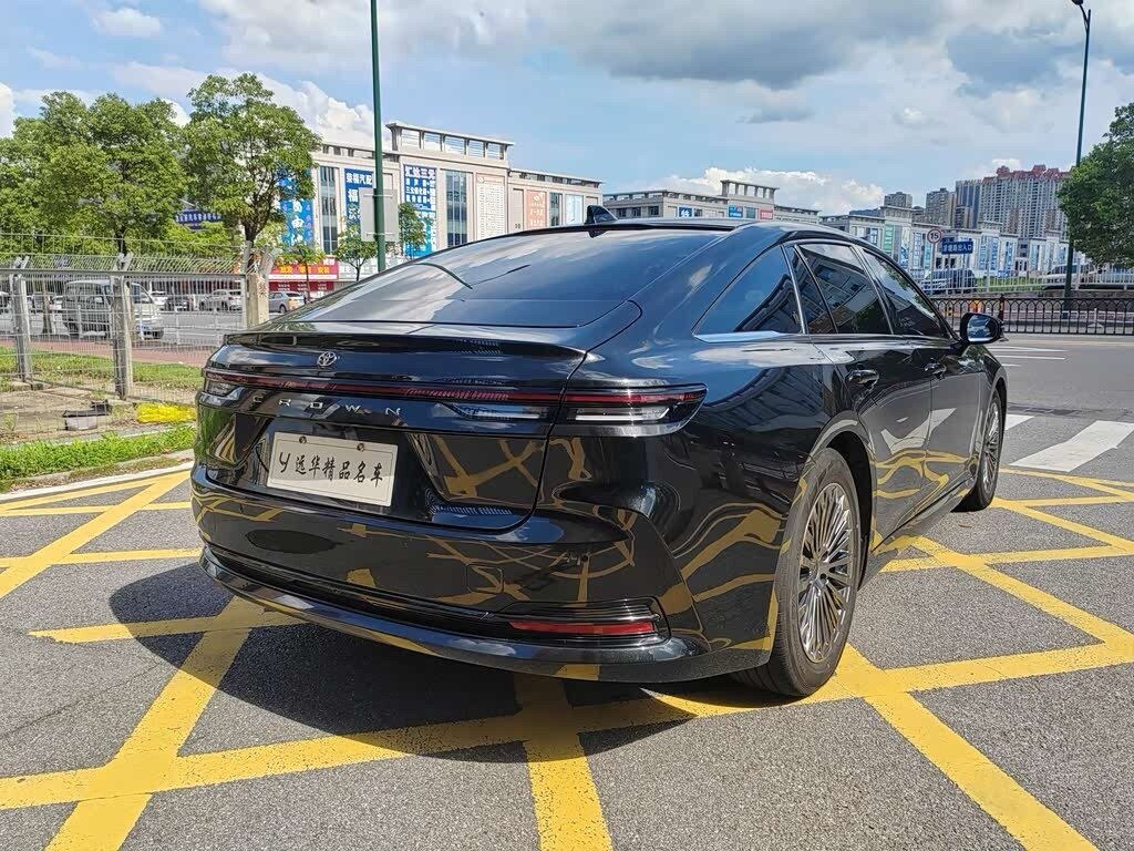 Toyota Crown - 4 от автора Баир в Бортжурнале