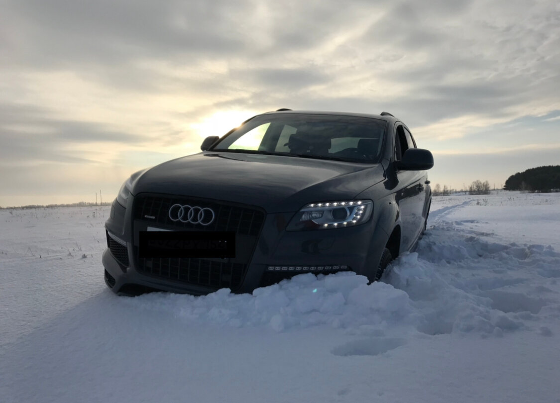 Audi Q7 - 13 от автора Чёрный лимузин в Бортжурнале