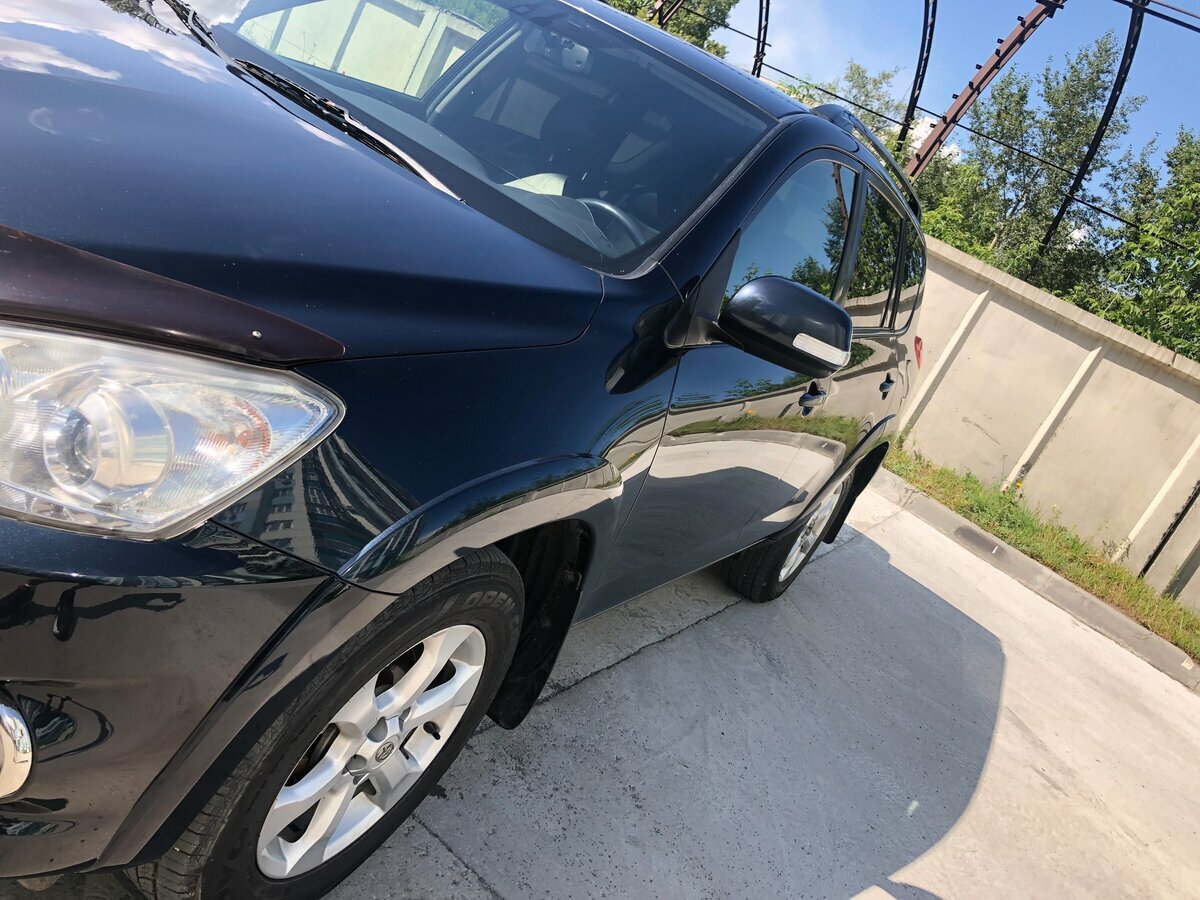 Toyota RAV4 - 12 от автора Чёрный седан в Бортжурнале