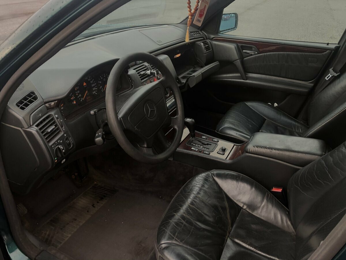 Mercedes-Benz E-Класс - 4 от автора Алексей Алексеевич в Бортжурнале