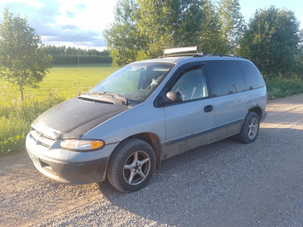 Dodge Caravan 1996