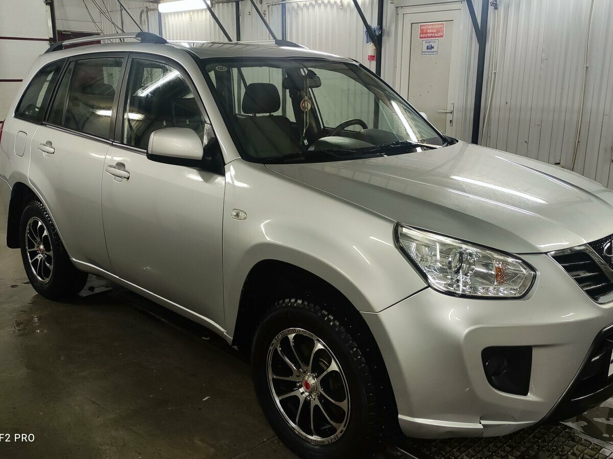 Chery Tiggo (T11) - 2 от автора Красный внедорожник в Бортжурнале