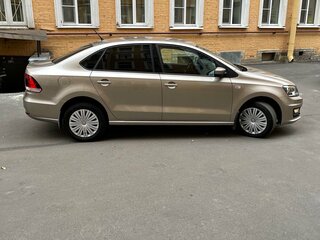 Volkswagen Polo - 4 от автора Коричневый седан в Бортжурнале