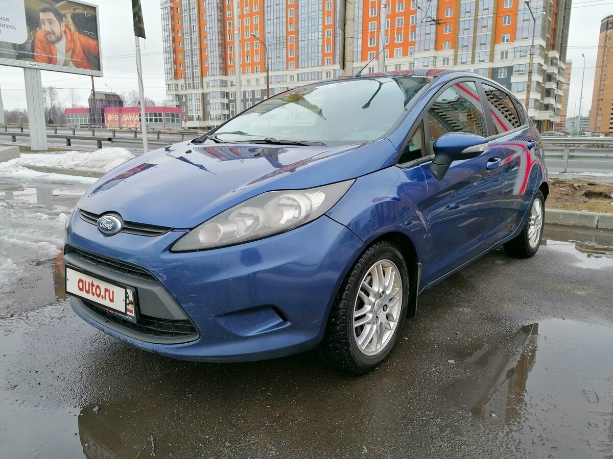 Отзыв владельца автомобиля Ford Fiesta 2010 года ( Mk6