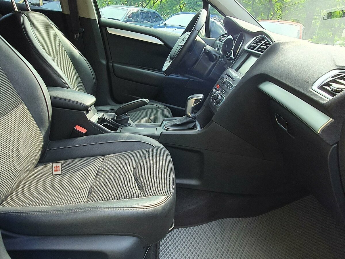 Citroen C4 - 11 от автора TEMAndroid в Бортжурнале