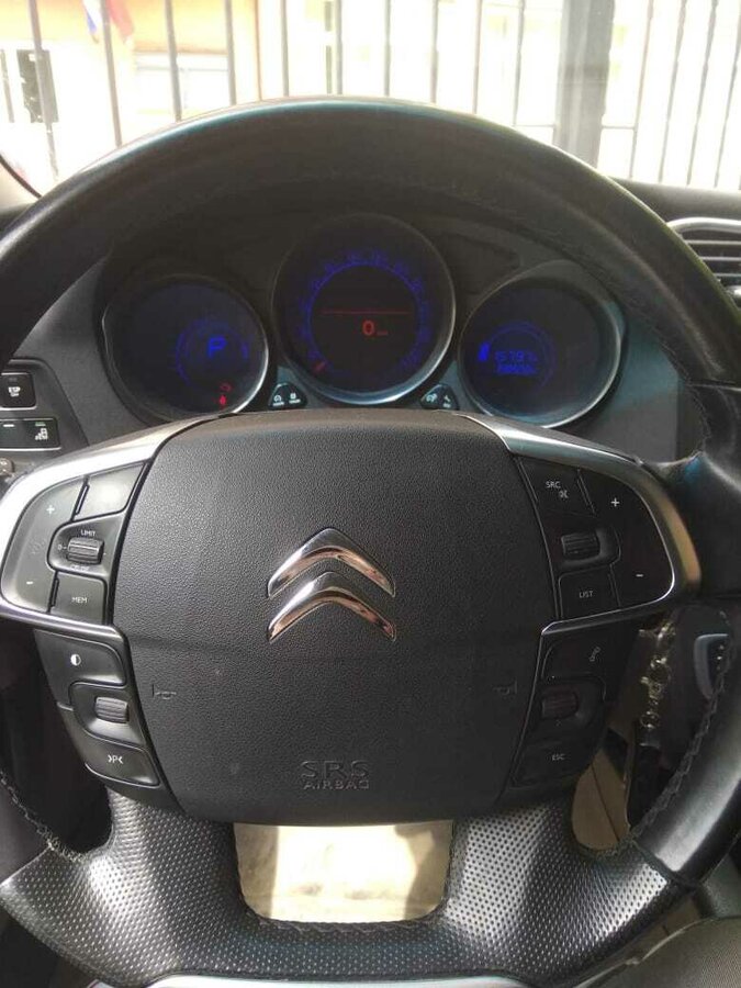 Citroen C4 - 1 от автора Ксения в Бортжурнале