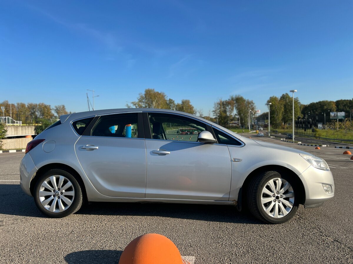 Opel Astra - 2 от автора Зелёный минивэн в Бортжурнале