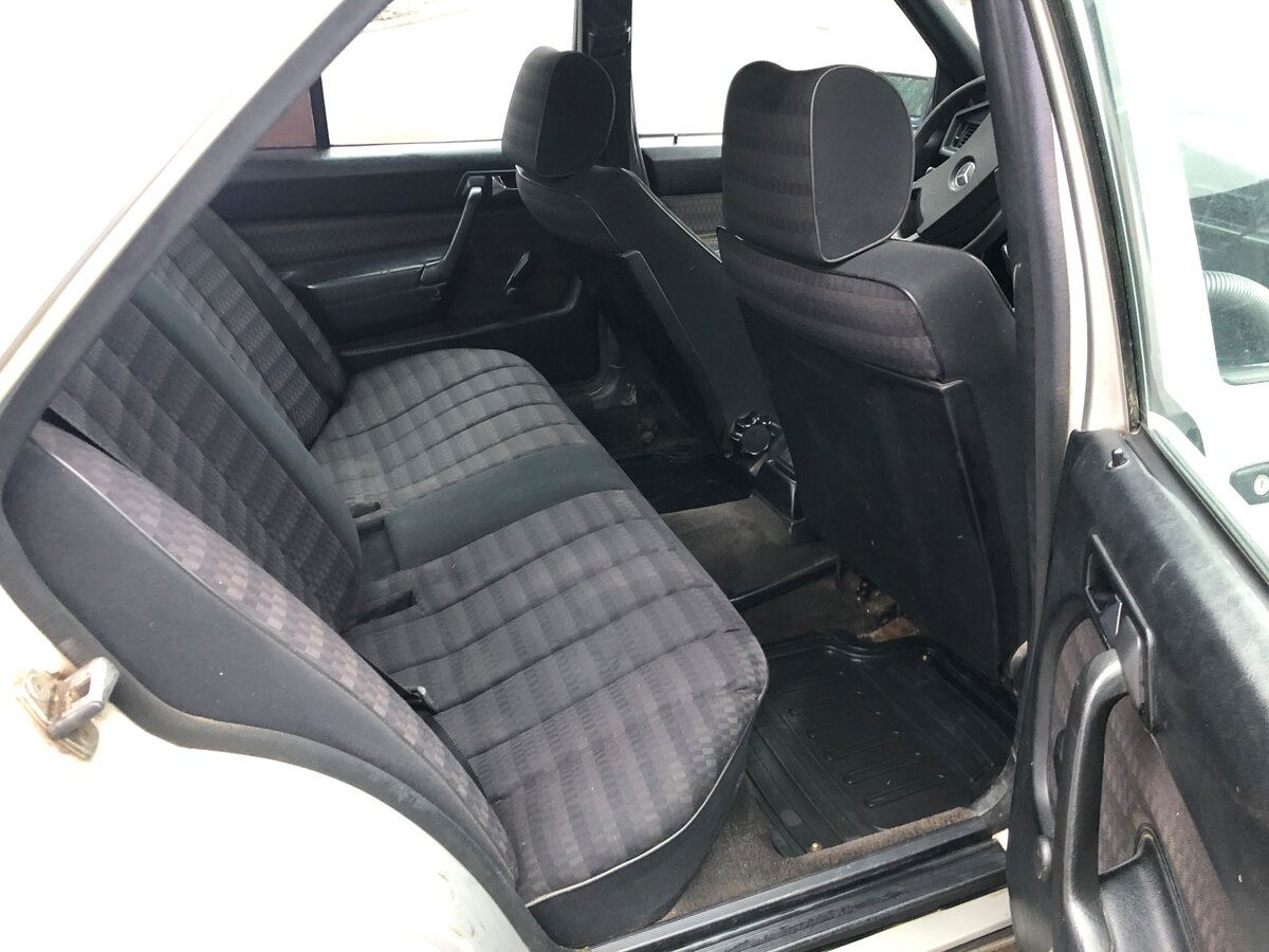 Mercedes-Benz 190 (W201) - 4 от автора GrechaEL в Бортжурнале