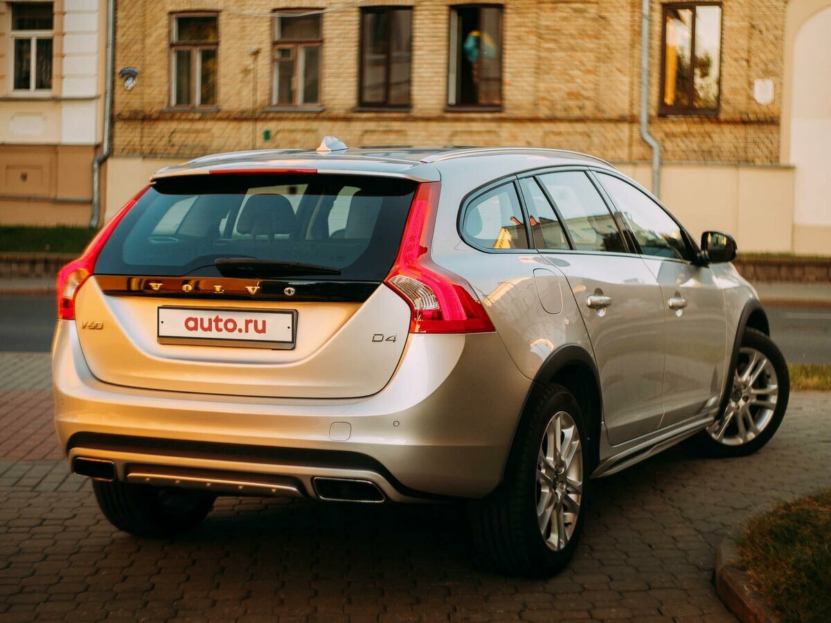 Volvo V60 Cross Country - 5 от автора Алексей в Бортжурнале