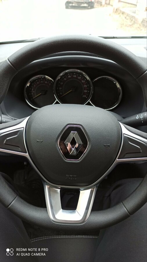Renault Sandero - 2 от автора julja0411911 в Бортжурнале