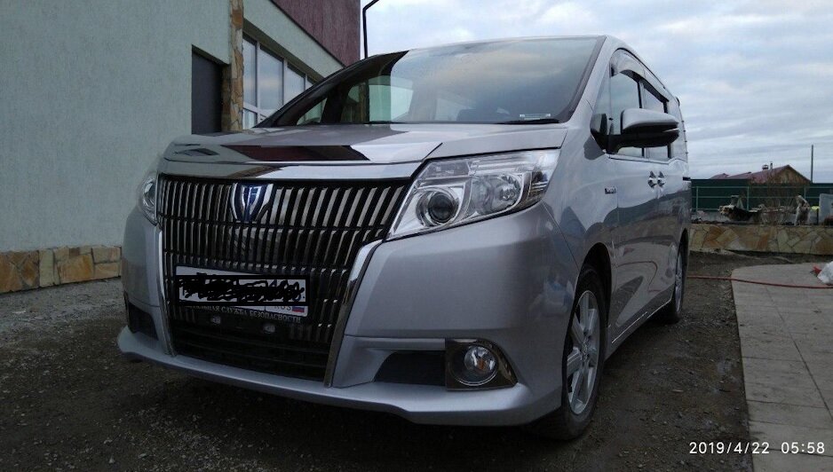 Toyota Esquire - 1 от автора Коричневый минивэн в Бортжурнале